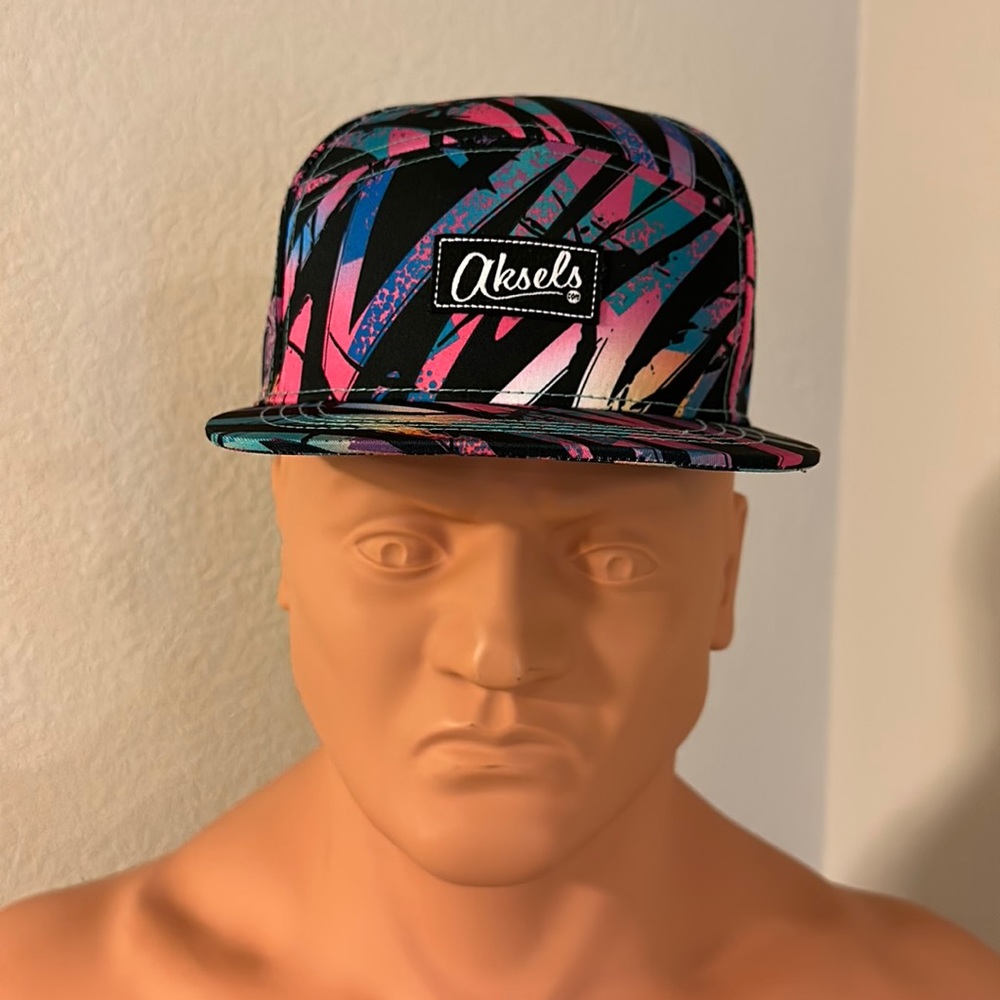 Aksels Snap Back